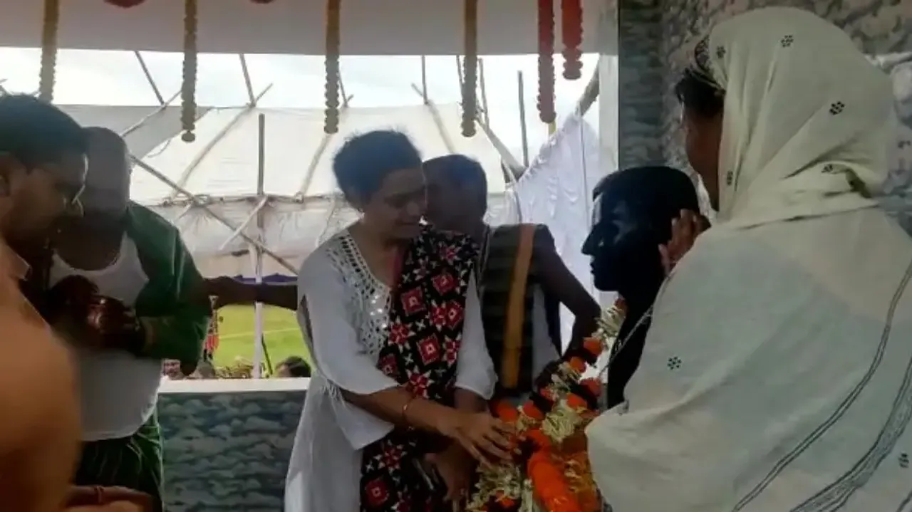 OTV MD Jagi Mangat Panda Unveils Arindam Das' Statue
