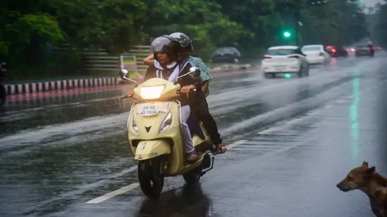Wet Durga Puja celebrations likely in Odisha, check IMD’s latest forecast