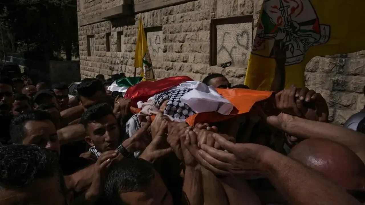 Palestinian mourners 