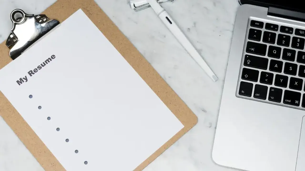 Mistakes job seekers make in resume 