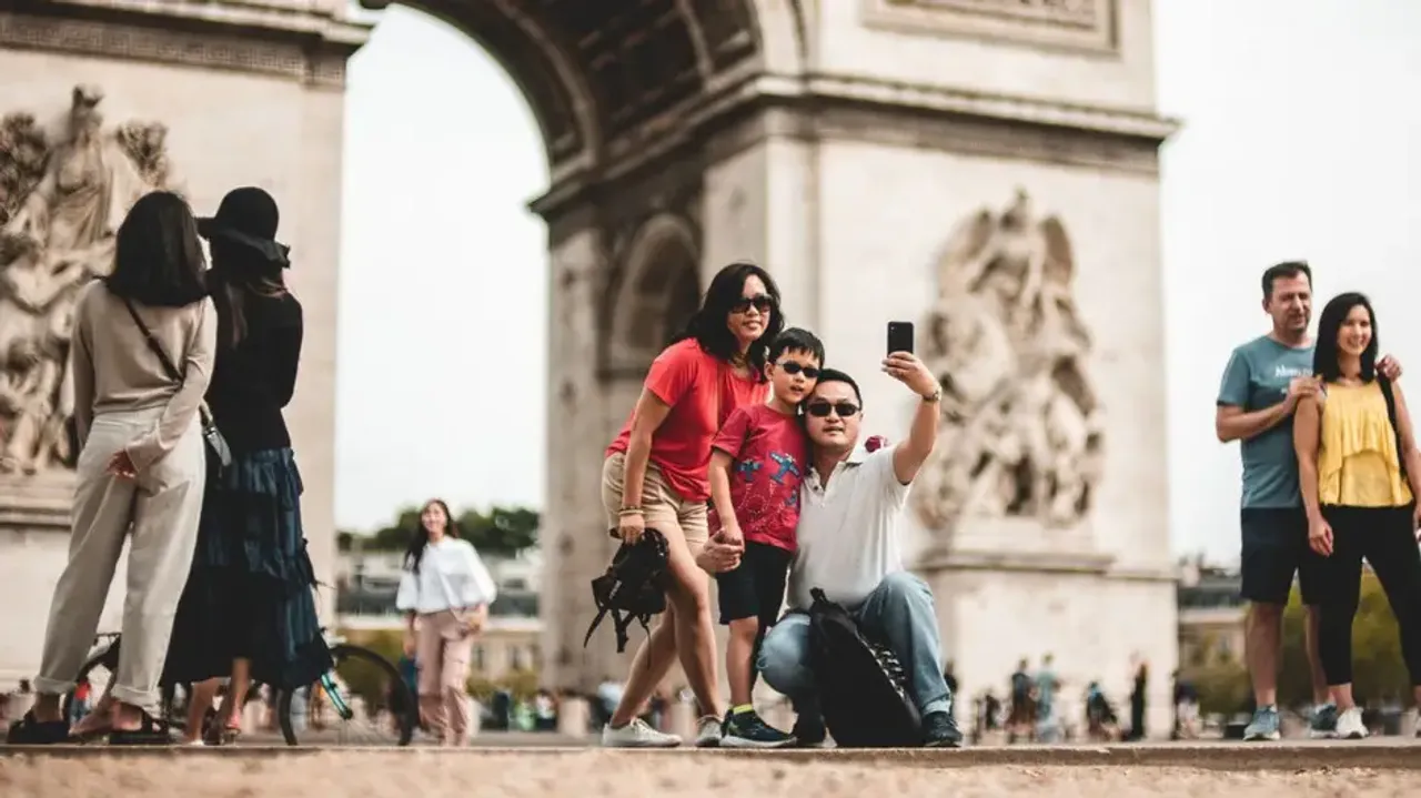 3 careers in the travel and tourism industry