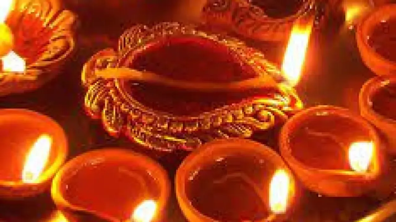 Culmination of Dusshera welcomes festival of light 'Deepavali', here is the connection between two m