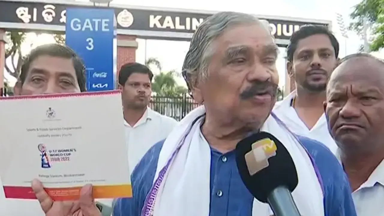 Sura Routray Misbehaved At Kalinga Stadium