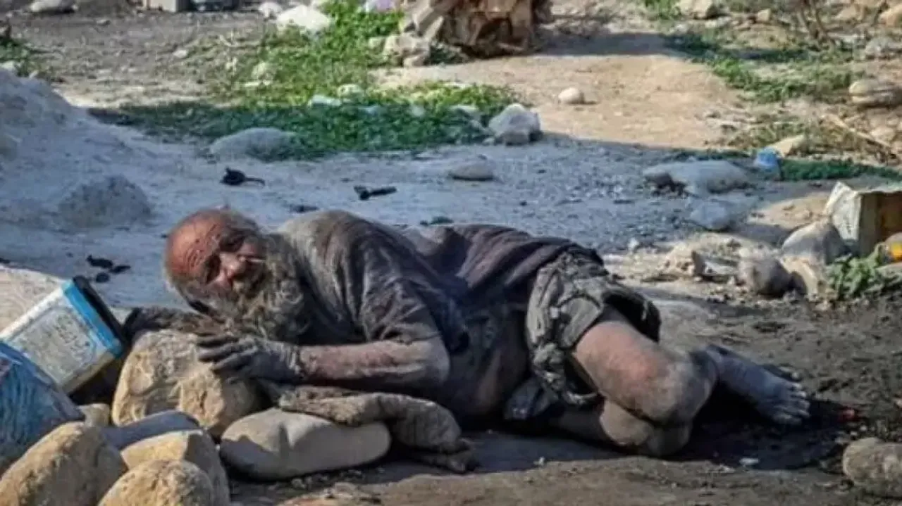 'World's dirtiest man' dies at 94 after taking bath for the first time in decades