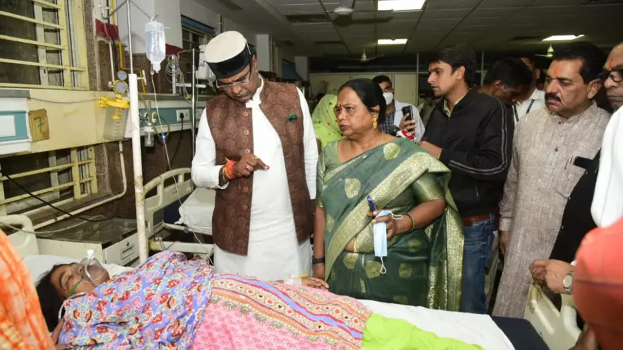 Release of chlorine from a tank, creates panic in Bhopal