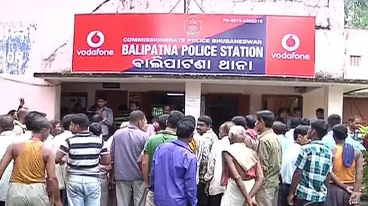 IIC lodges complaint against his own name and SI in Bhubaneswar