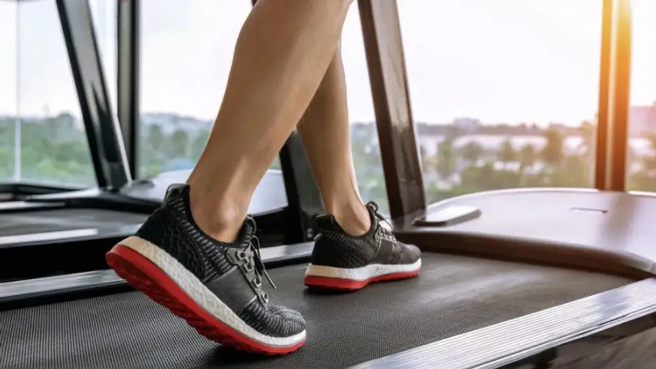 Which works better for your knees - walking or a treadmill