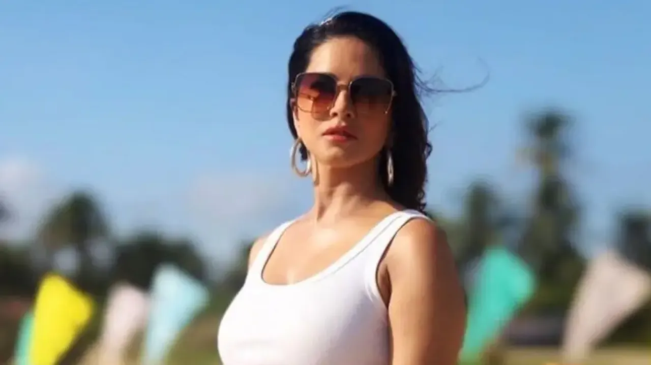 Big relief for Sunny Leone as Kerala HC stays cheating case against her