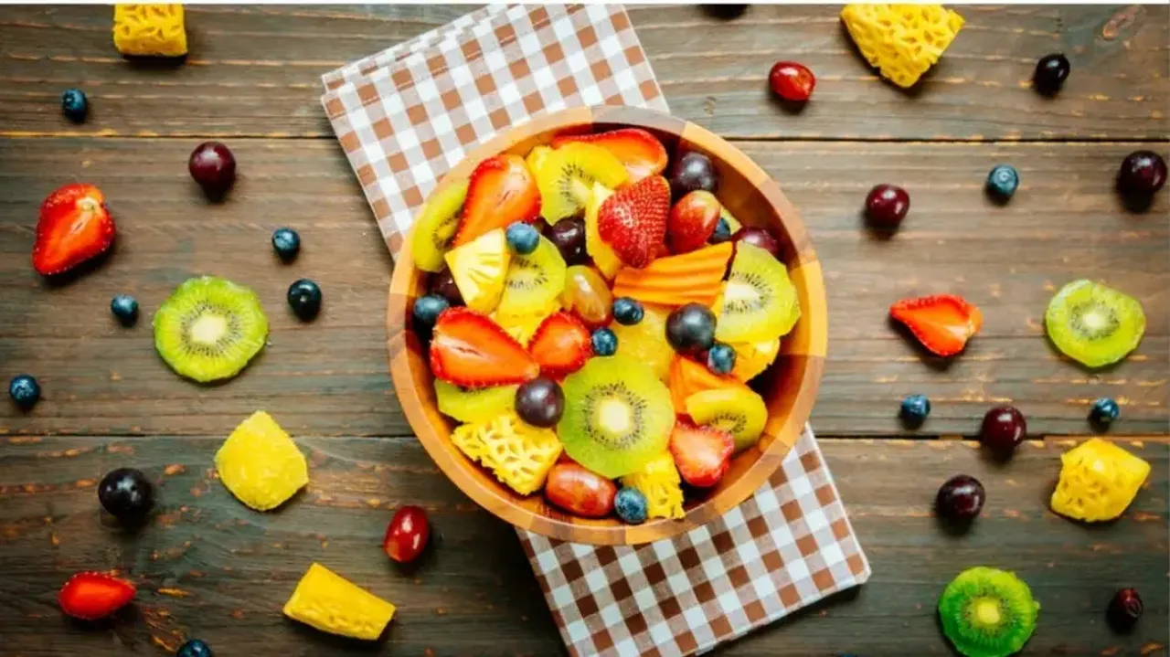 Zero calorie foods in a basket 