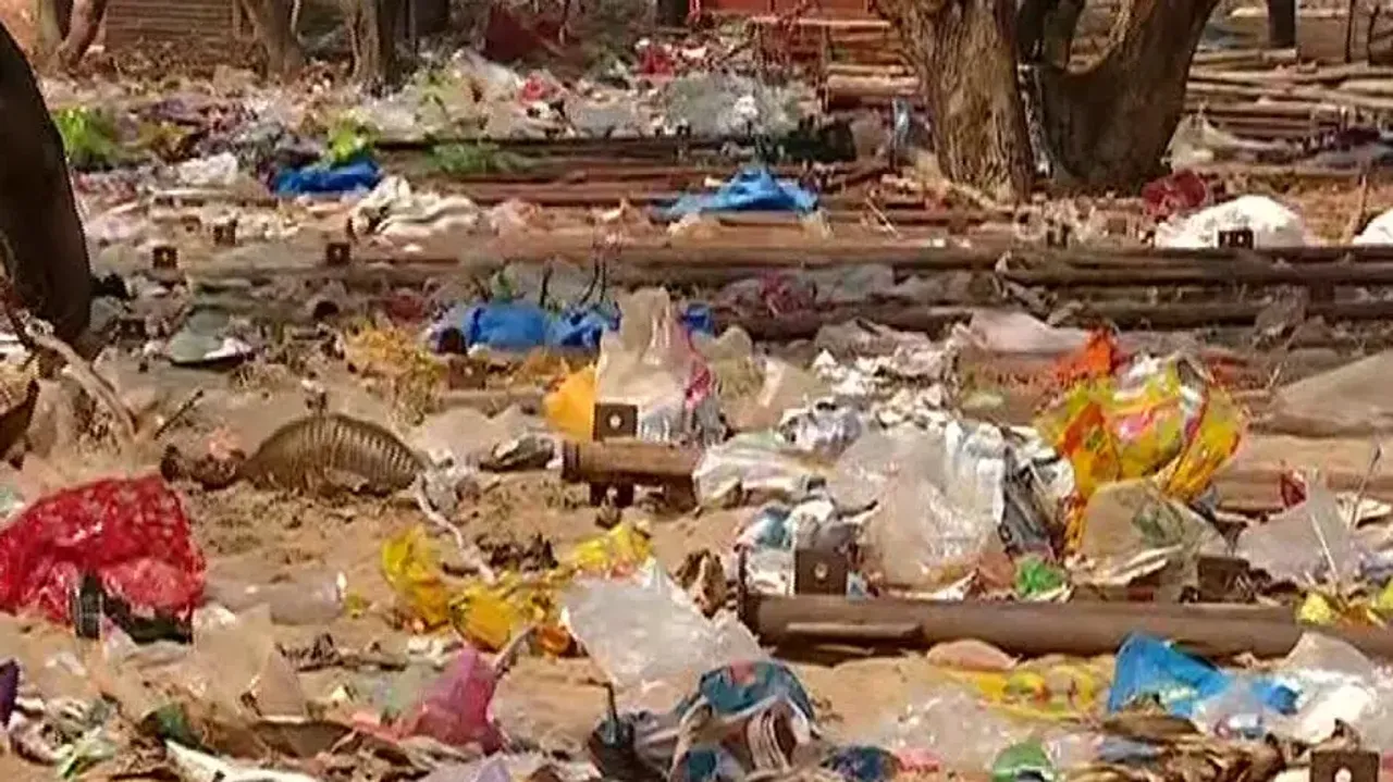 Bali Yatra leaves behind tons of garbage in Cuttack; CMC draws flak