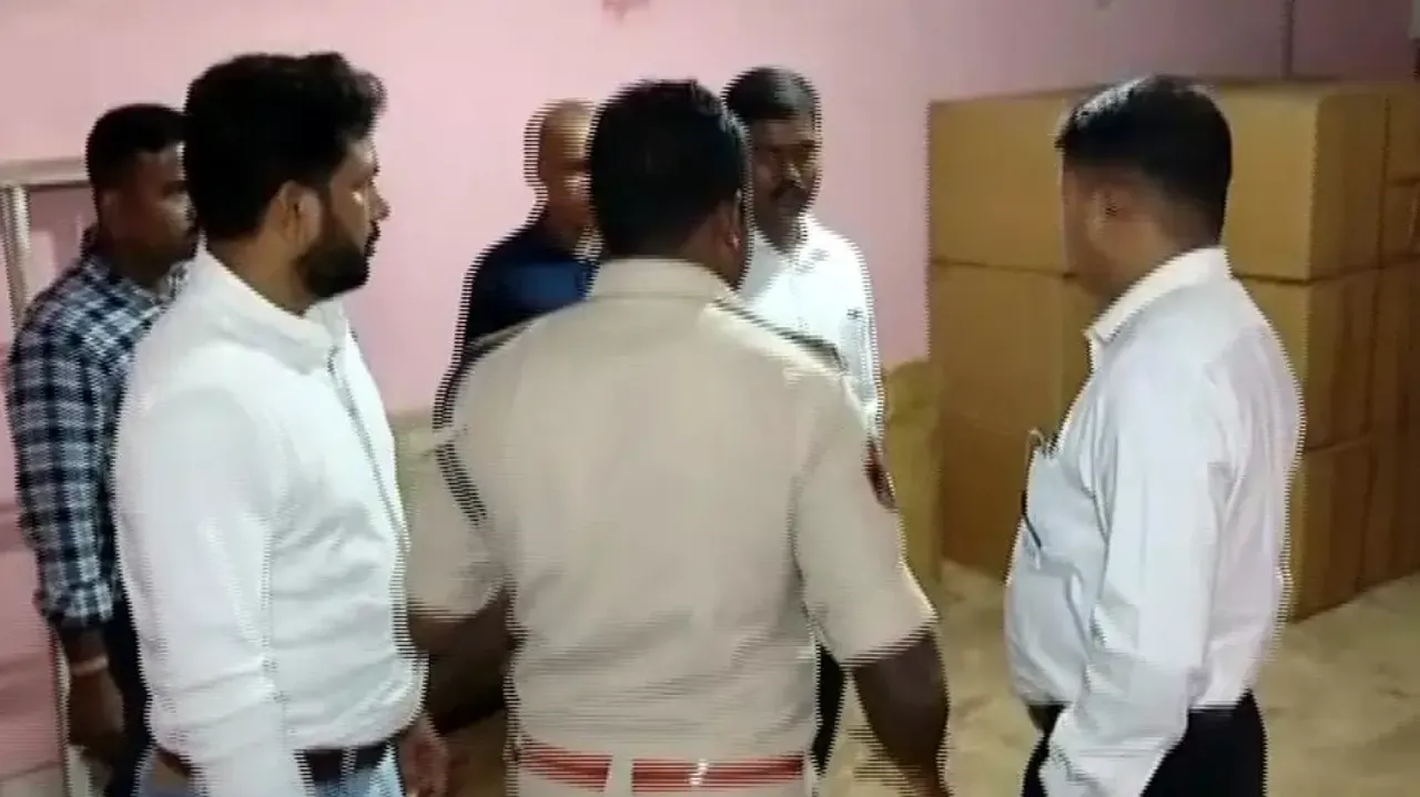 Fake cigarette making unit sealed on Bhubaneswar outskirts