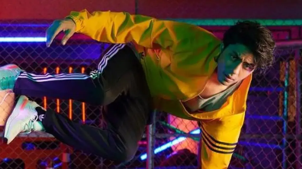 Aryan Khan all set to make his big Bollywood debut; see Shah Rukh Khan's epic reply