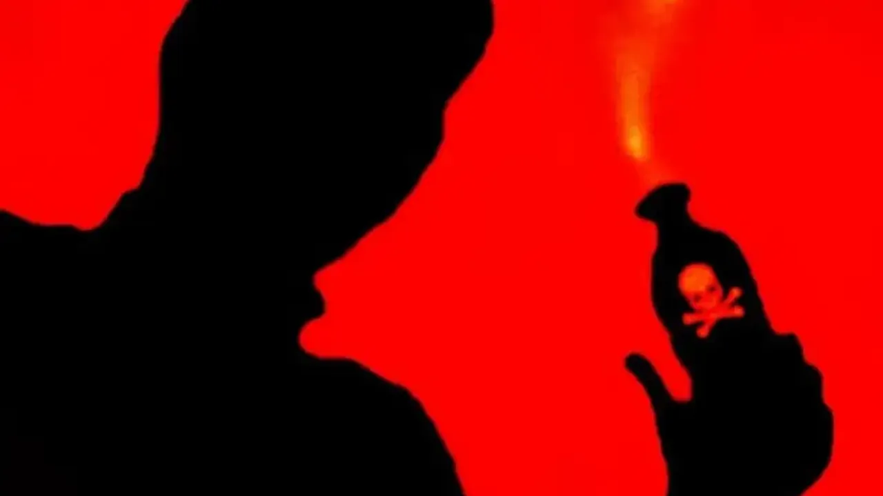 Delhi schoolgirl suffers 8% facial burn injuries in acid attack