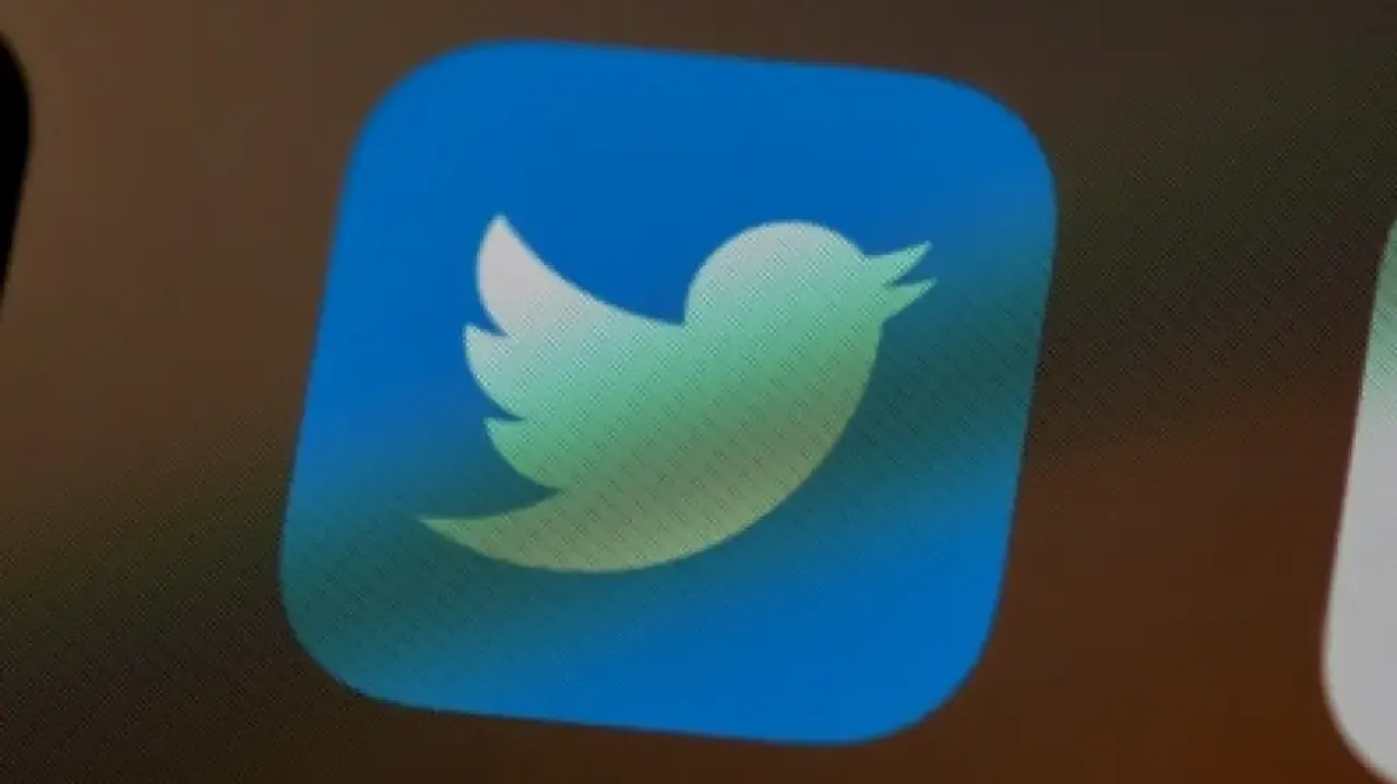 Twitter Blue users can post longer videos up to 60 mins