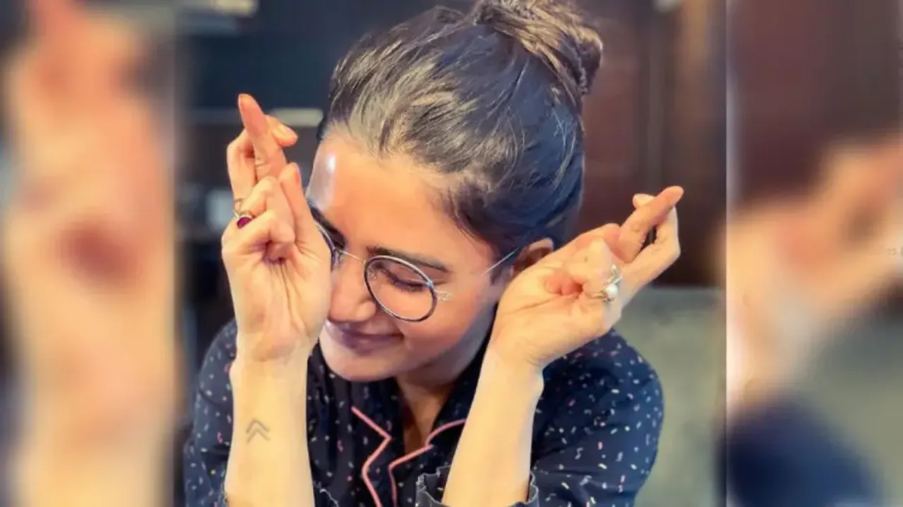 Woman of steel: Samantha receives special Christmas gift