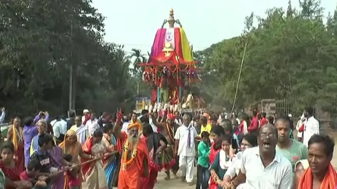 Sun God’s car festival celebrates at Odisha’s Konark 