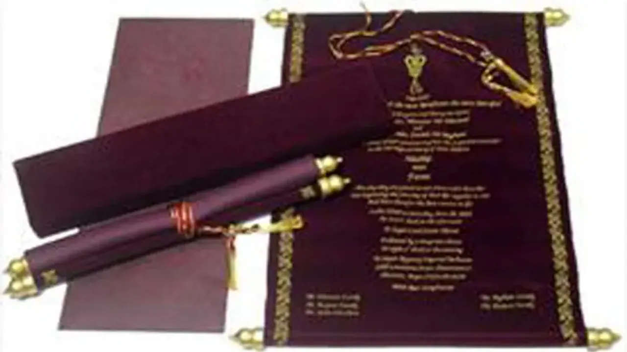 1927 and 33’s wedding invitation cards go viral, netizens amused