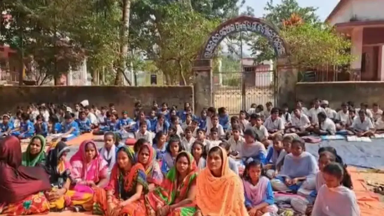 3 teachers for 8 classes! Students stage protest in Odisha over teacher appointment 