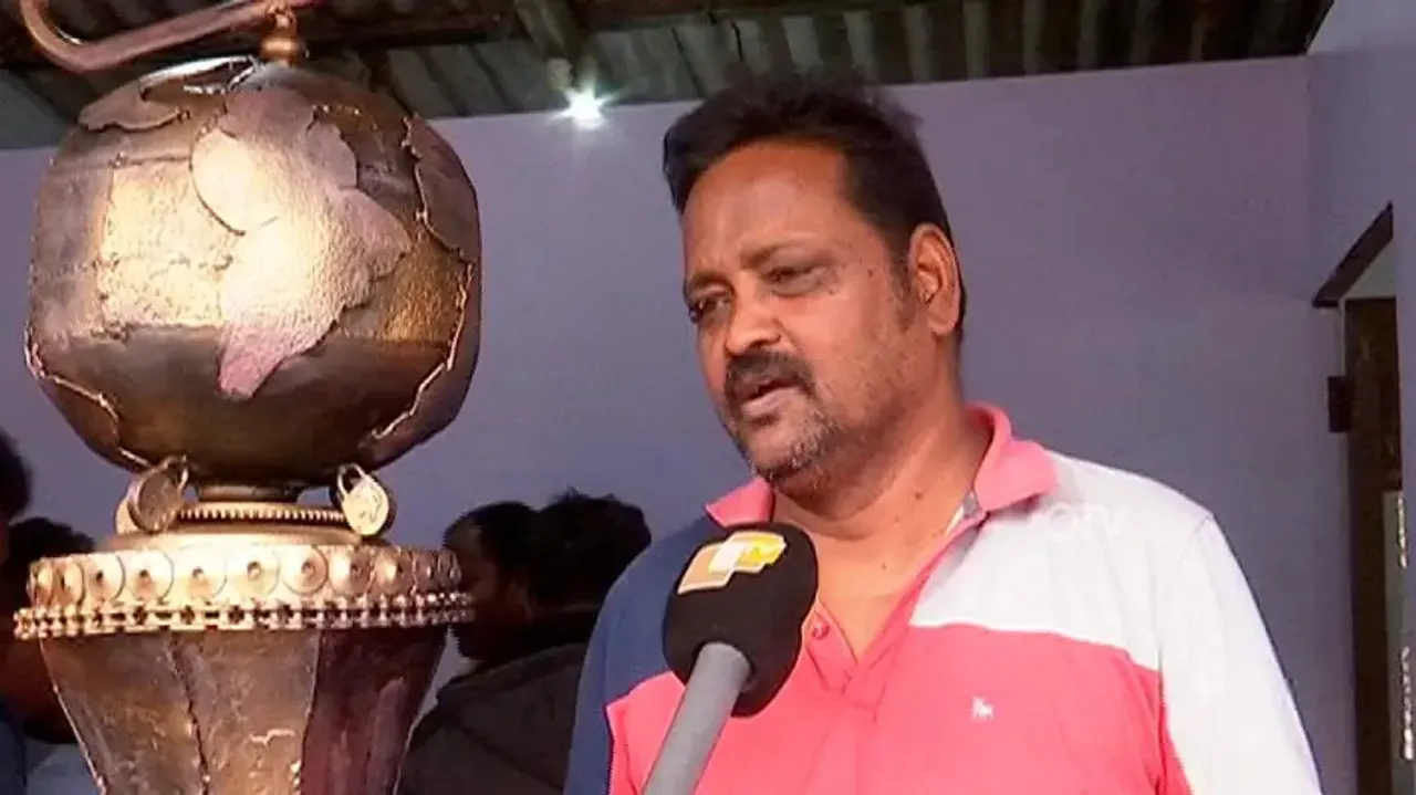 Cuttack man sculpts Hockey World Cup using scrap, impresses netizens