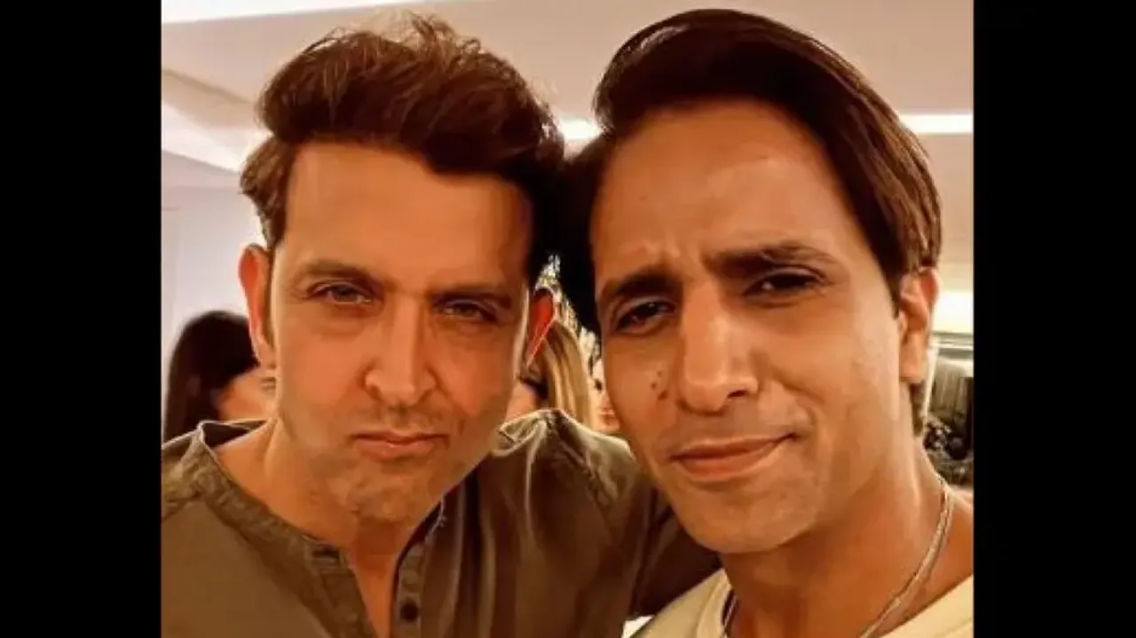Hrithik Roshan poses with ex-wife’s boyfriend Arslan Goni