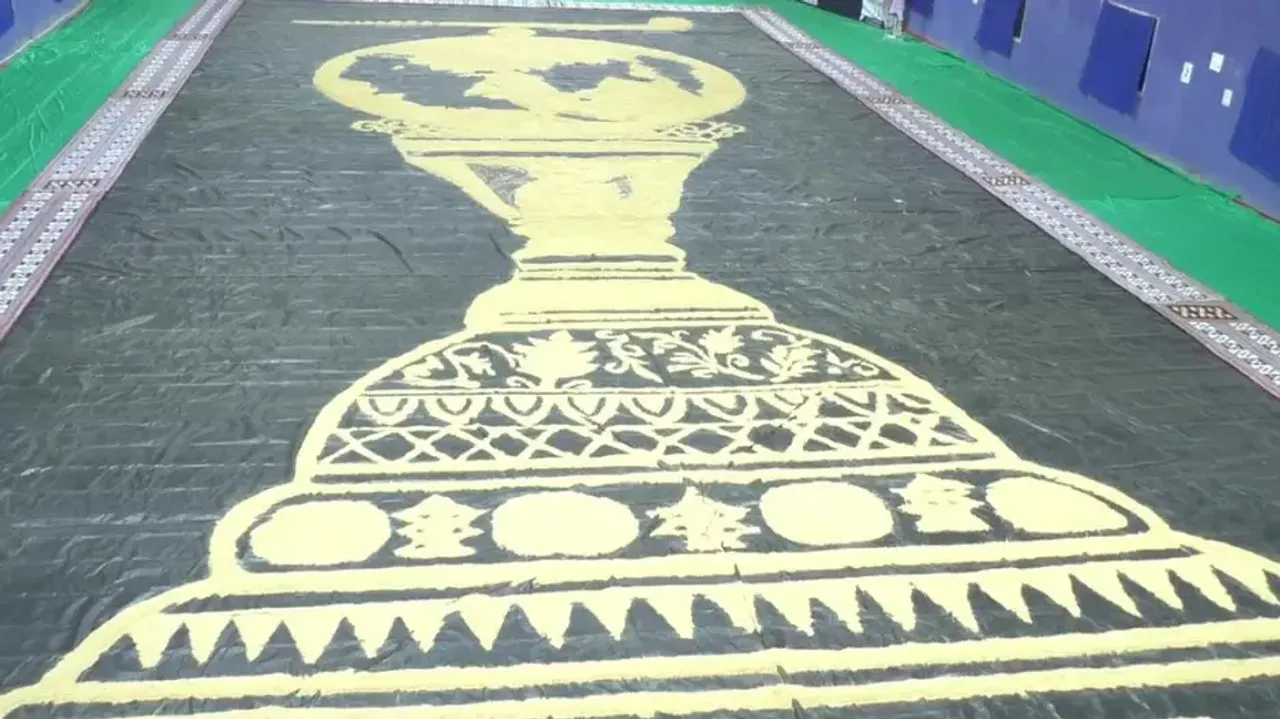 Hockey World Cup: Sudarshan Patnaik creates hockey trophy made of rice husk ahead of India match 