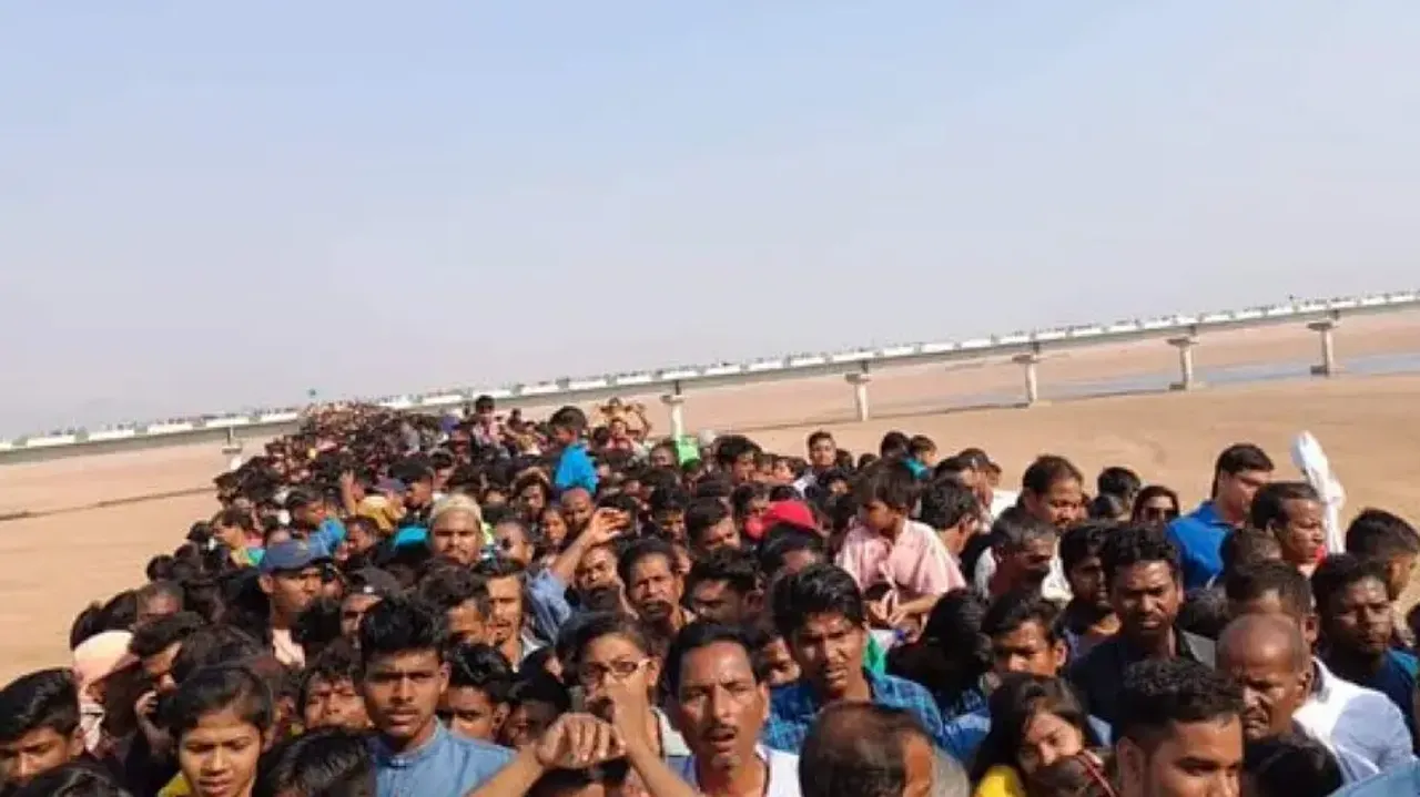 ‘Makar Mela Stampede’ on Gopinathpur-Badamba T Bridge: 1 dead, 20 injured 