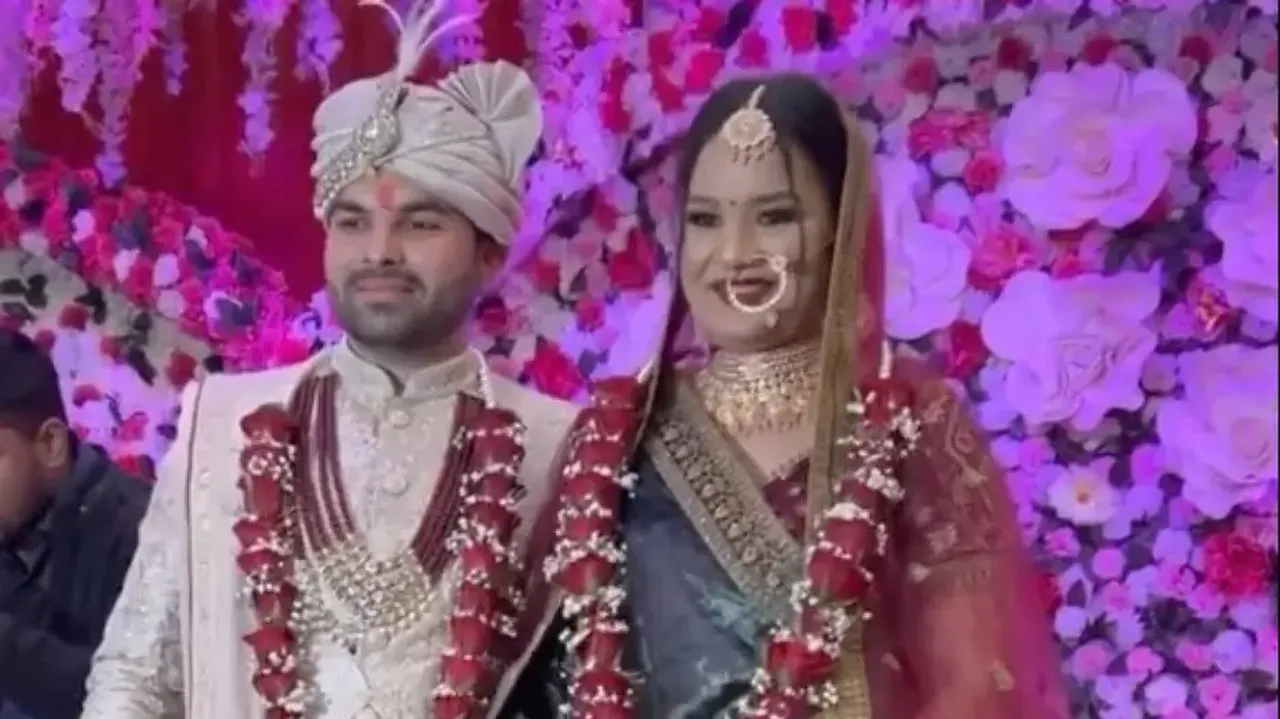 Groom makes bride shy in front of all