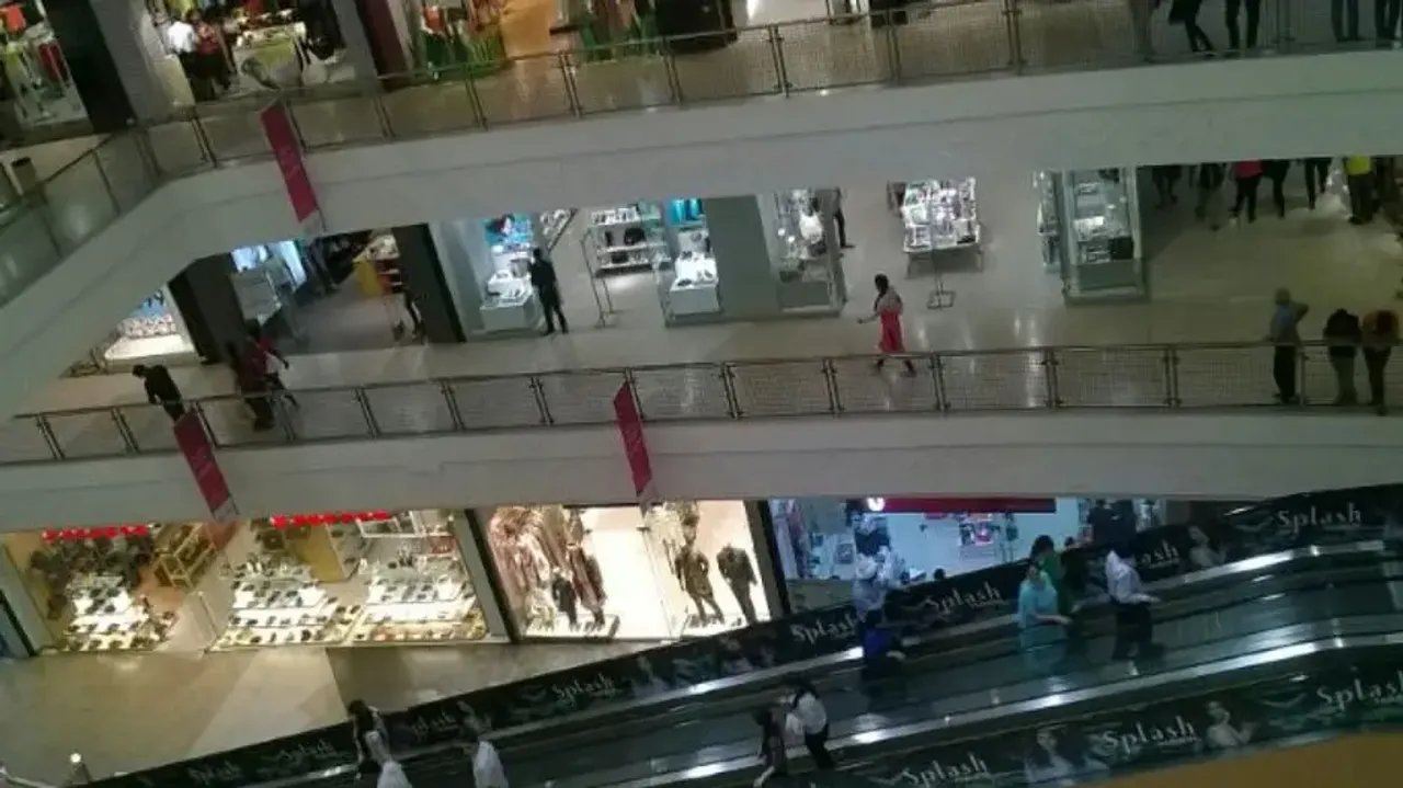 In this mall, poor and needy can take clothes, accessories for free