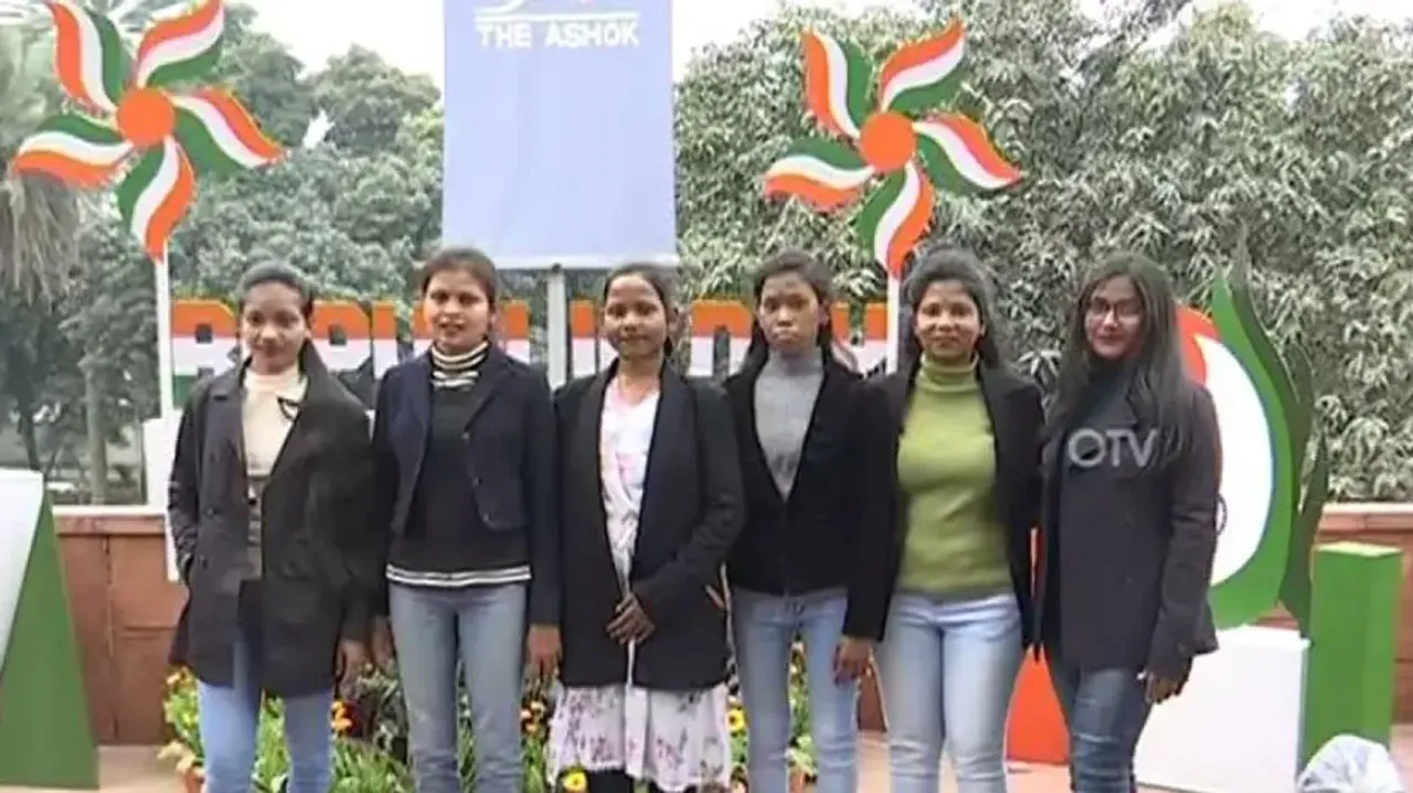 Odisha girls set to enthrall audience with Jhumar Dance during New Delhi R-Day Celebrations