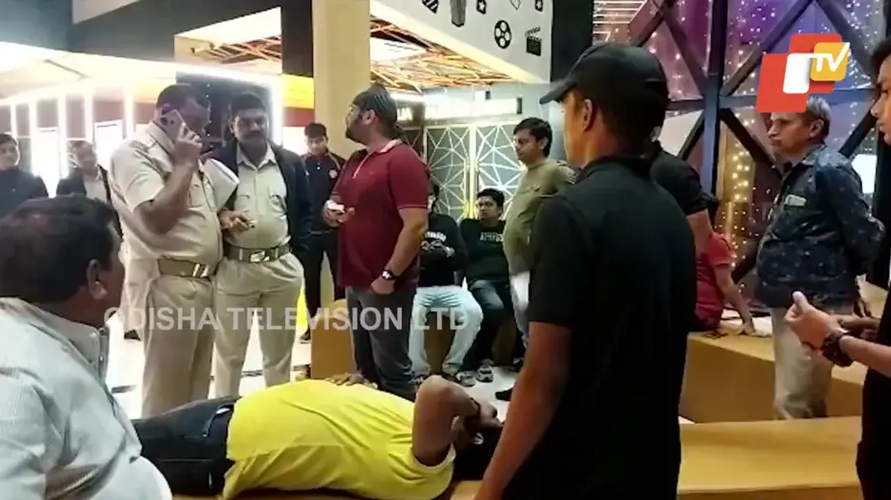 Day after arrest, Rs 19L cash, liquor recovered from gym of Congress MLA's son in Odisha