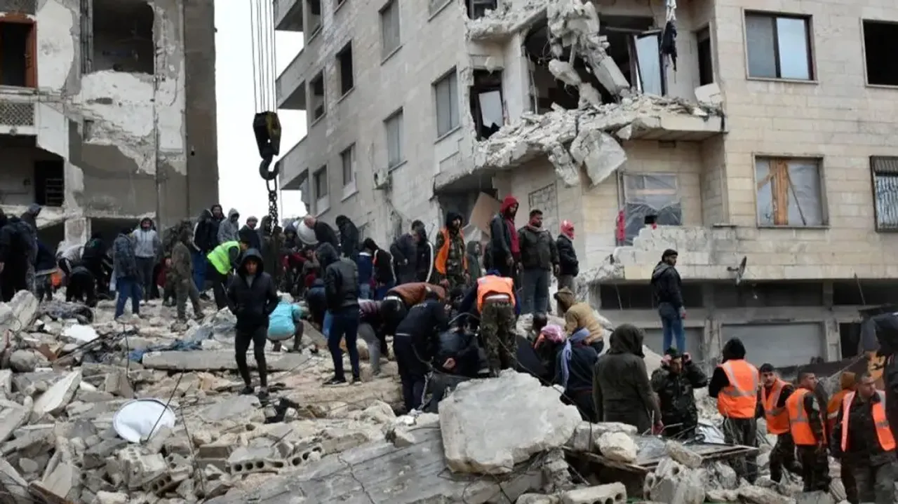 Turkey-Syria quake toll crosses 5,000, rescuers race to find more survivors