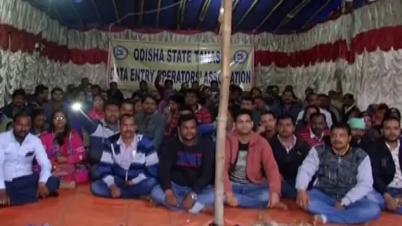 Odisha’s outsourced employees renew regularisation demand, warn of strike  
