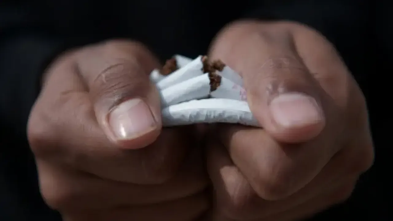 Tobacco, e-cigs may raise risk of Covid in healthy young: Study