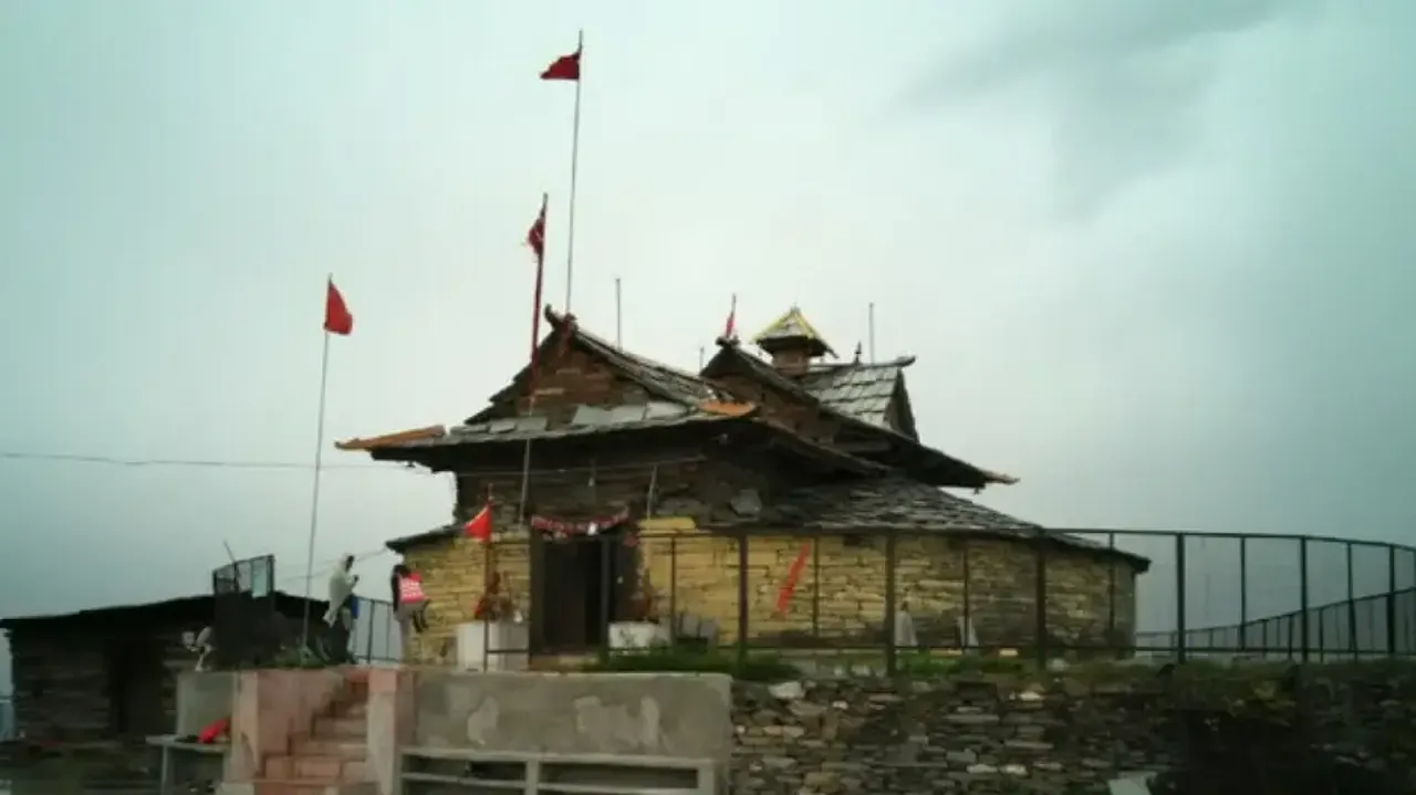 Know the reason why couples are not allowed in this temple  