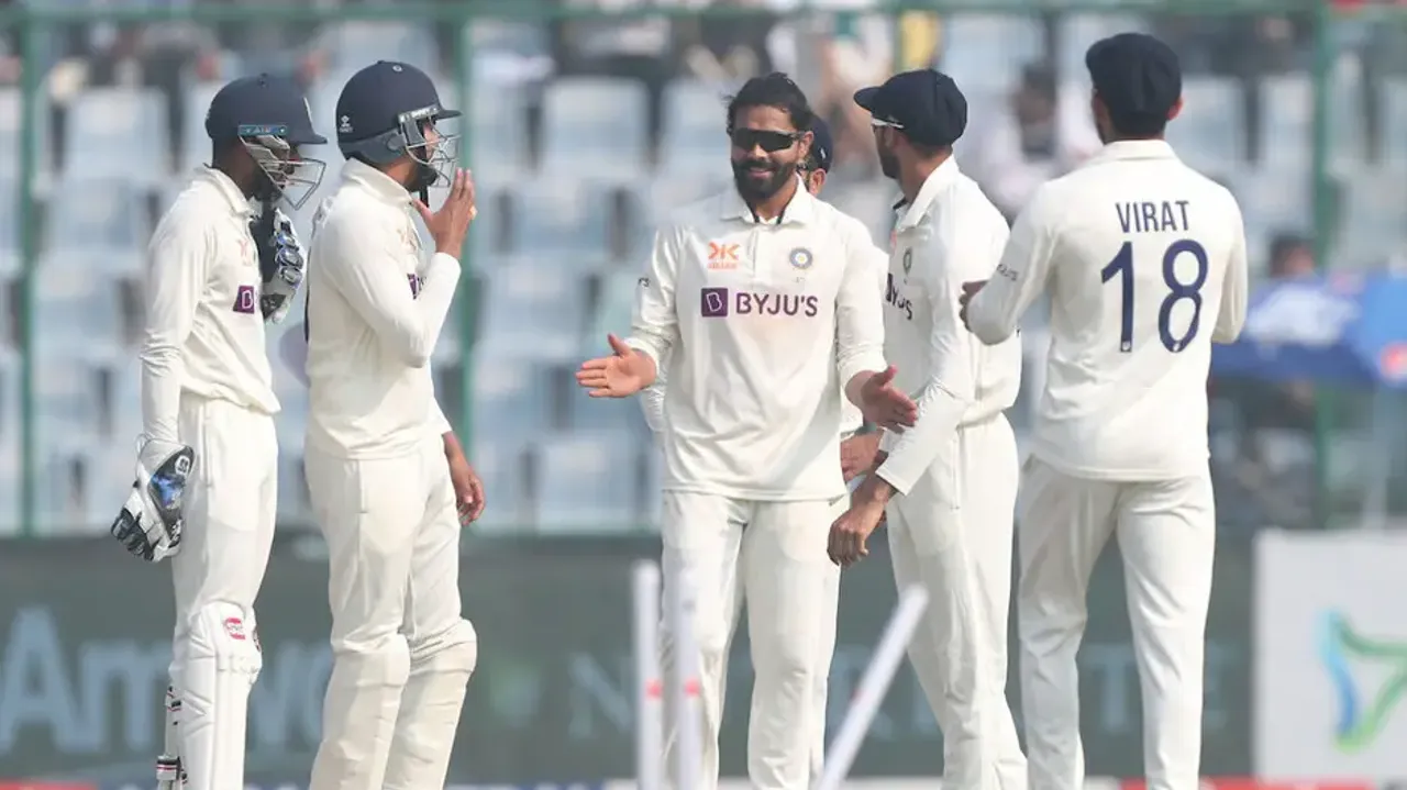Ravindra Jadeja takes 7