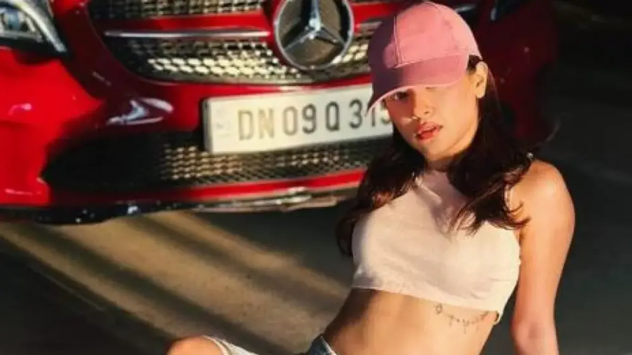 Avneet Kaur flaunts sexy curves and midrib tattoo in latest Instagram post – see pics