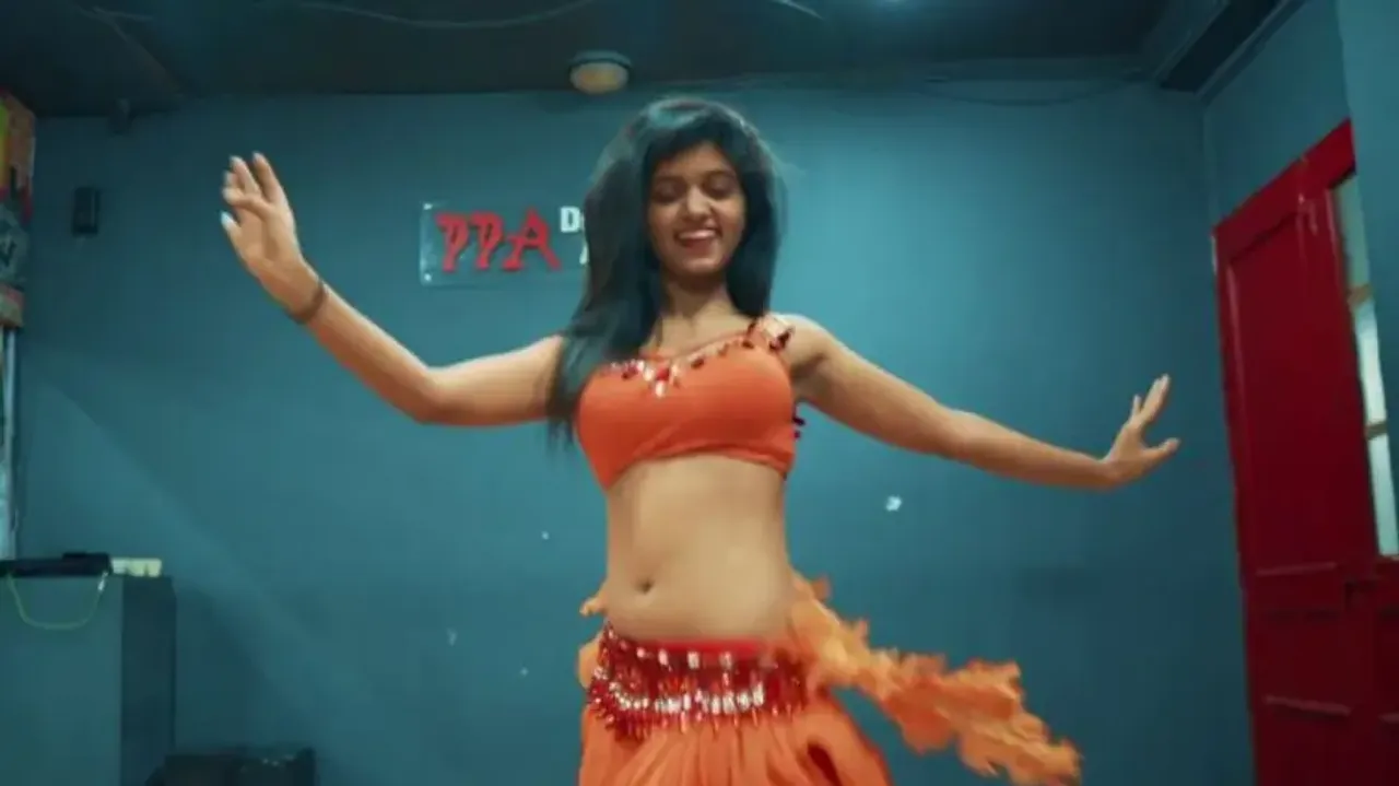 Desi girl’s mind-boggling belly dance on Katrina Kaif’s ‘Mashallah’ will blow away your mind