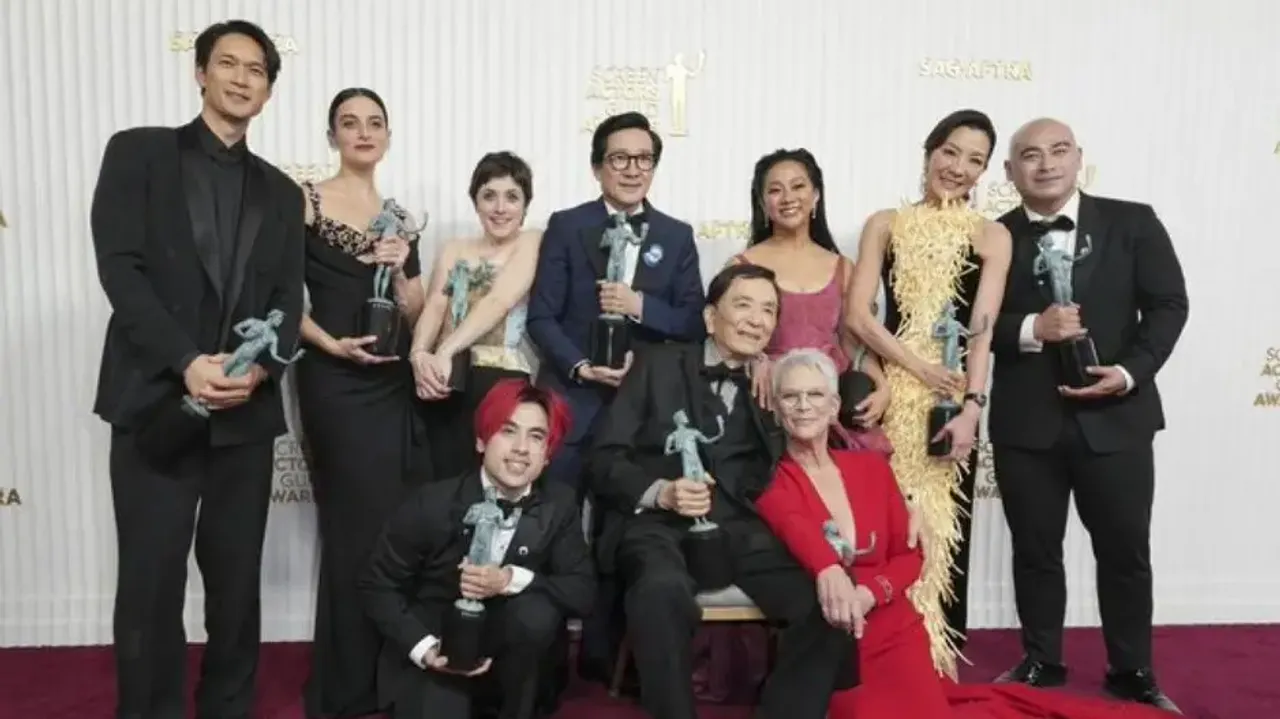 'Everything Everywhere All At Once', 'The White Lotus' sweep SAG Awards