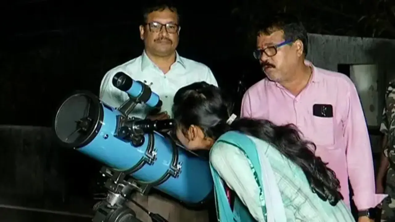 Bright planets Venus and Jupiter come closer, dazzle up western night sky 