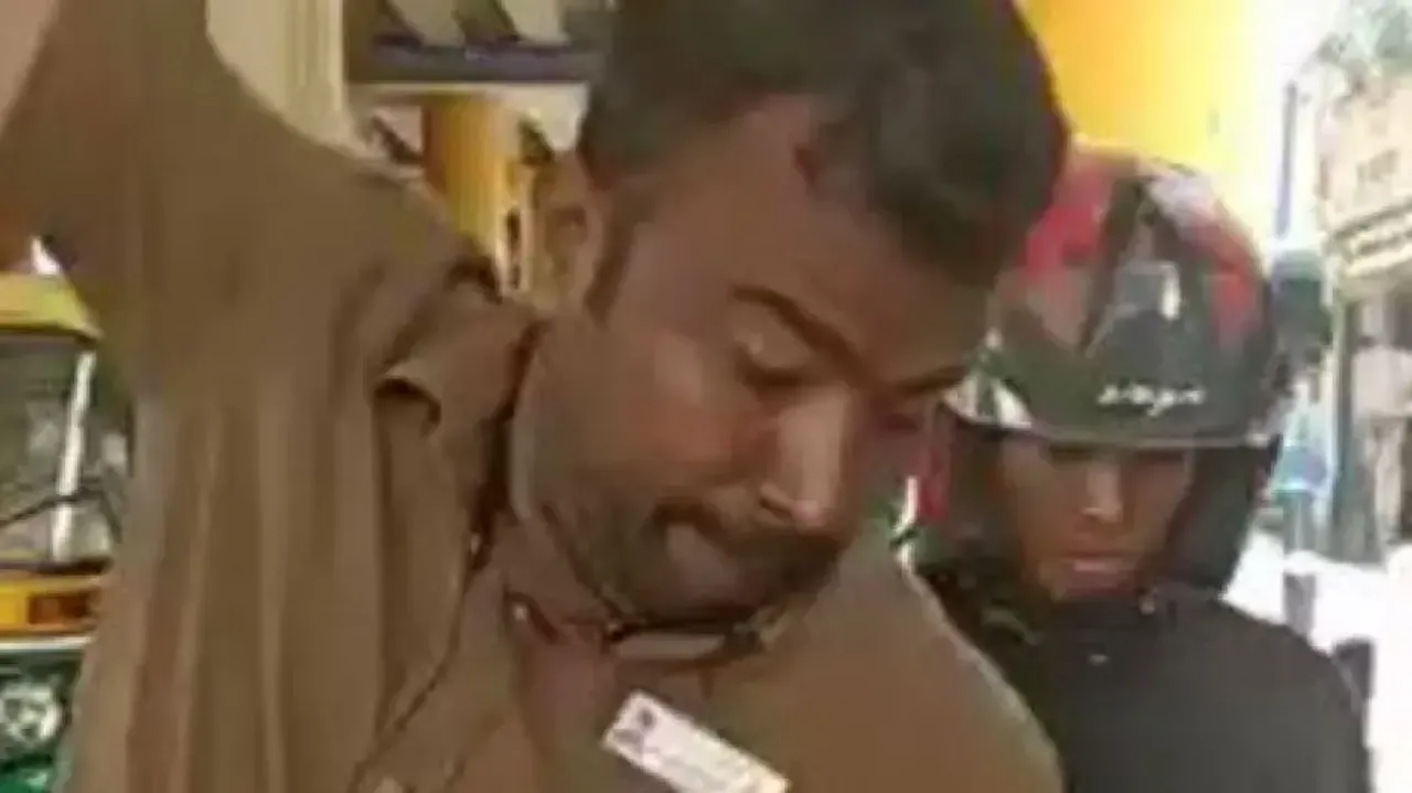 Rapido driver from North East abused, threatened by auto-driver in Bengaluru; video goes viral