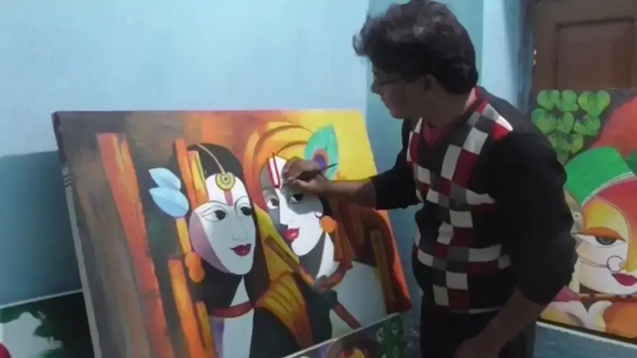 Once a lecturer, this Odisha man now gives shape to creativity with colours and brushes   