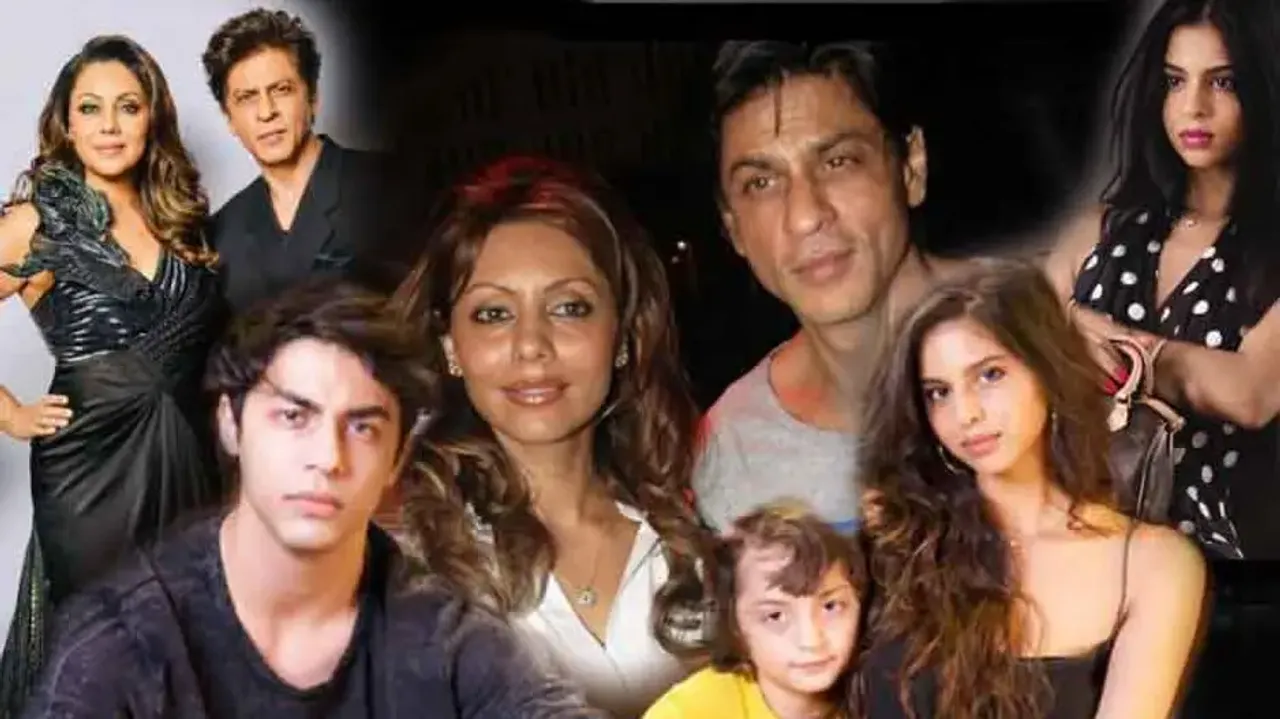 Shah Rukh Khan poses for ‘picture perfect family’ with Gauri & kids, fans go unstoppable