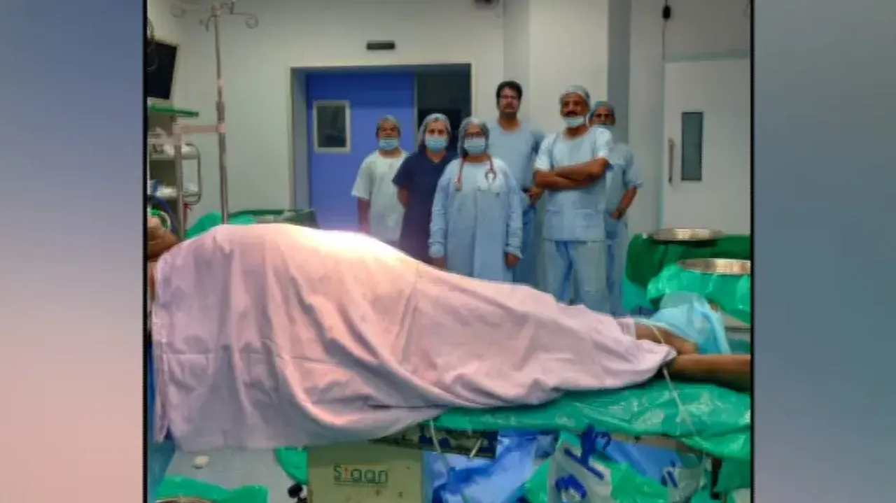 Cadaveric kidney transplant at SCB