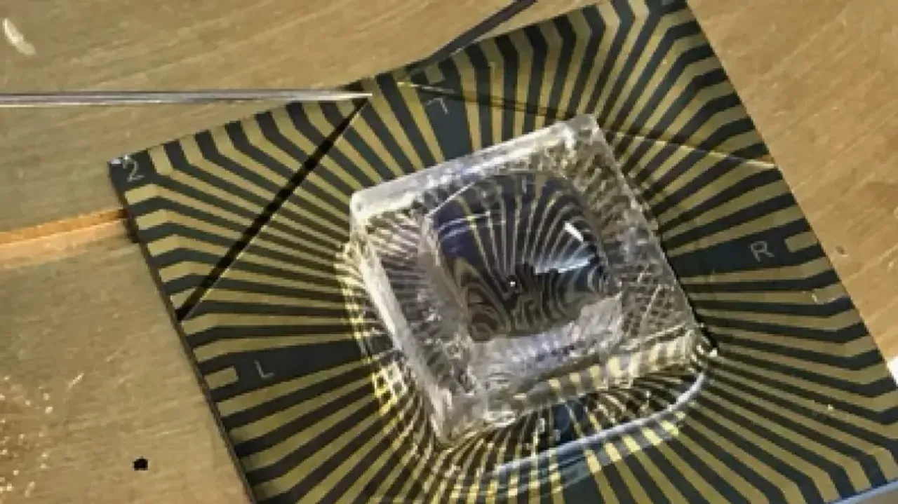 Ultra-thin sensor to detect covid