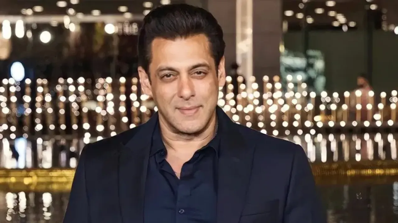 Salman Khan's performance as background dancer to 'Kuch Kuch Hota Hai' song stuns netizens, watch