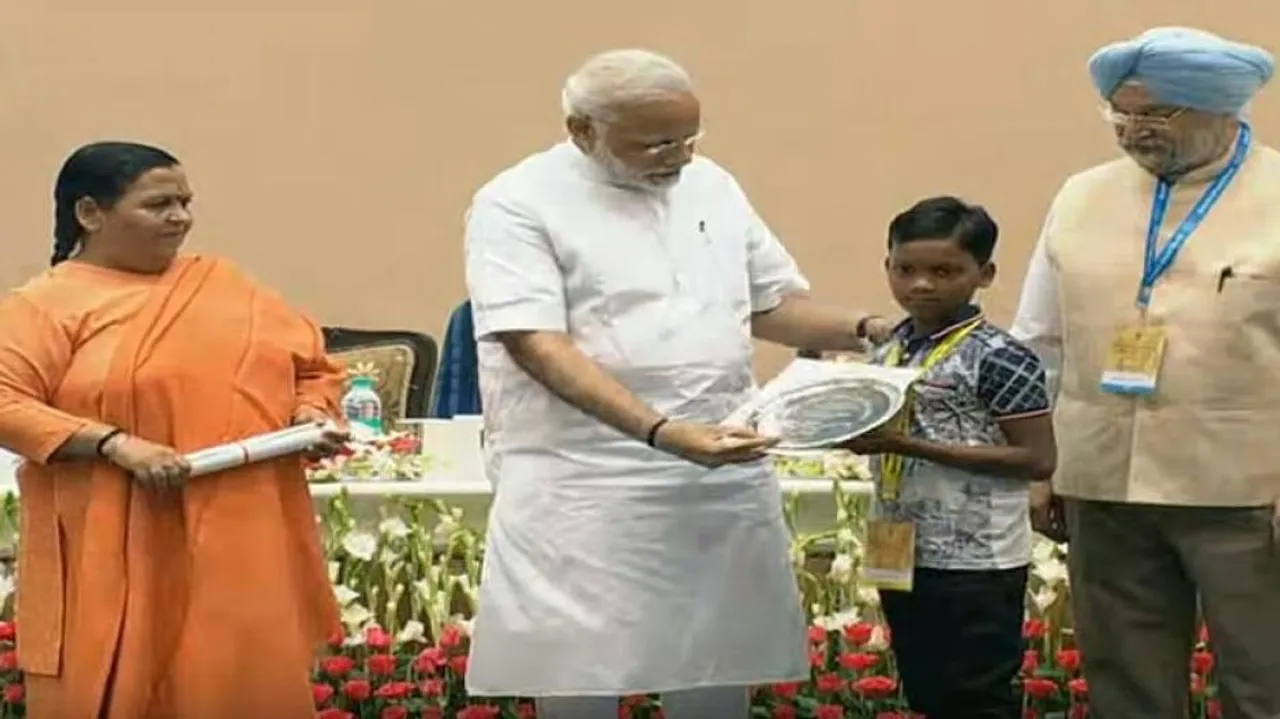 Odisha lad Roshan paints his way to win national award