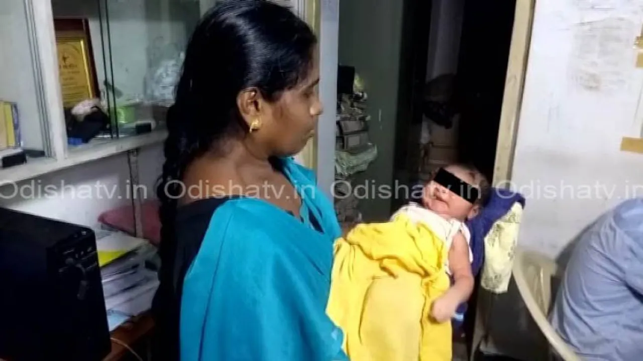Infant girl found abandoned in Beguniapada