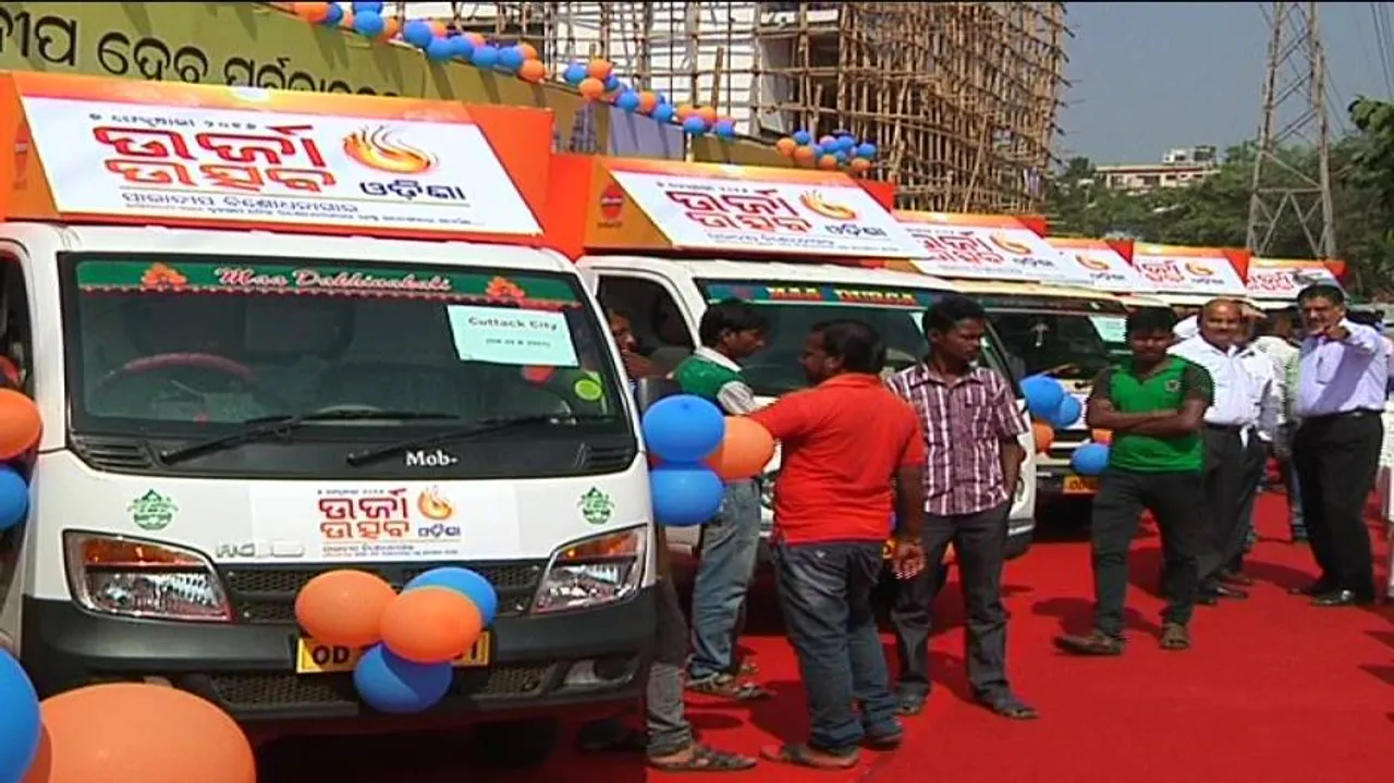 IOCL’s ‘Jan Amantran’ vehicles spark off political war