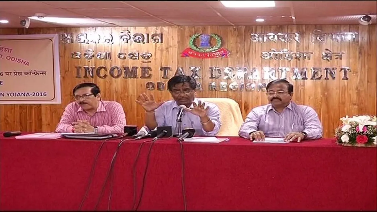 1092 depositors in state under IT Dept scanner