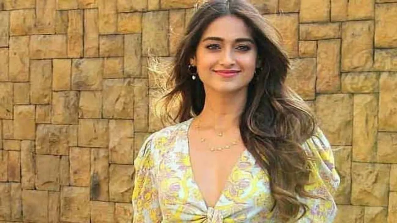 Watch Ileana D'Cruz Struggling to Make Her Point in Front of Ajay Devgn